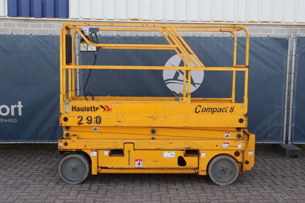 Scherenbühne Haulotte Compact 8 Electric 8m 2012