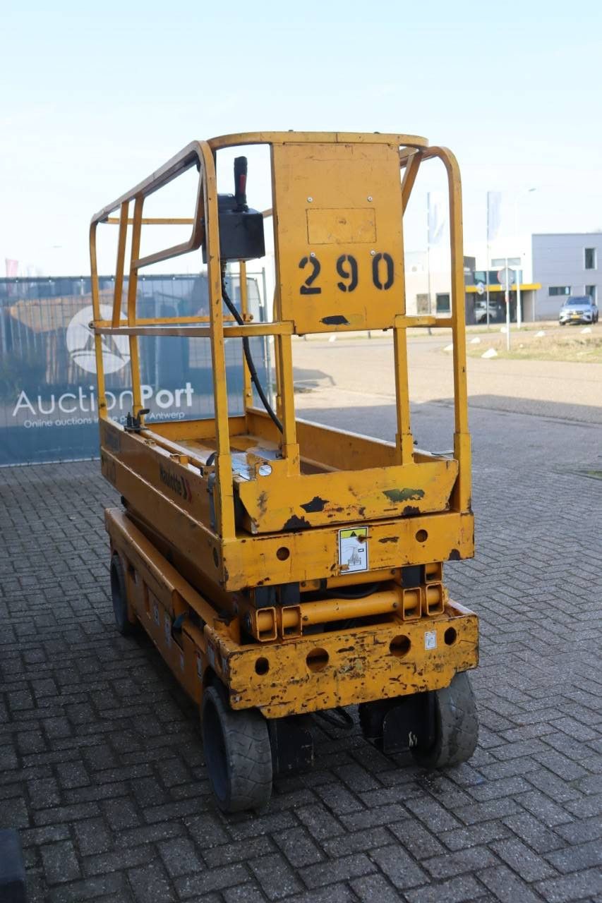 Scherenbühne Haulotte Compact 8 Electric 8m 2012