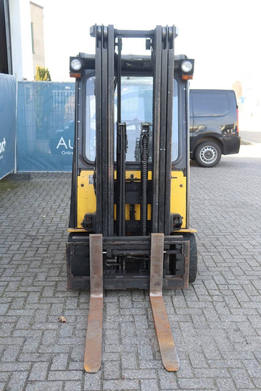 Forklift Hyundai 20B-7 Electric 1745kg 4.74m 2011