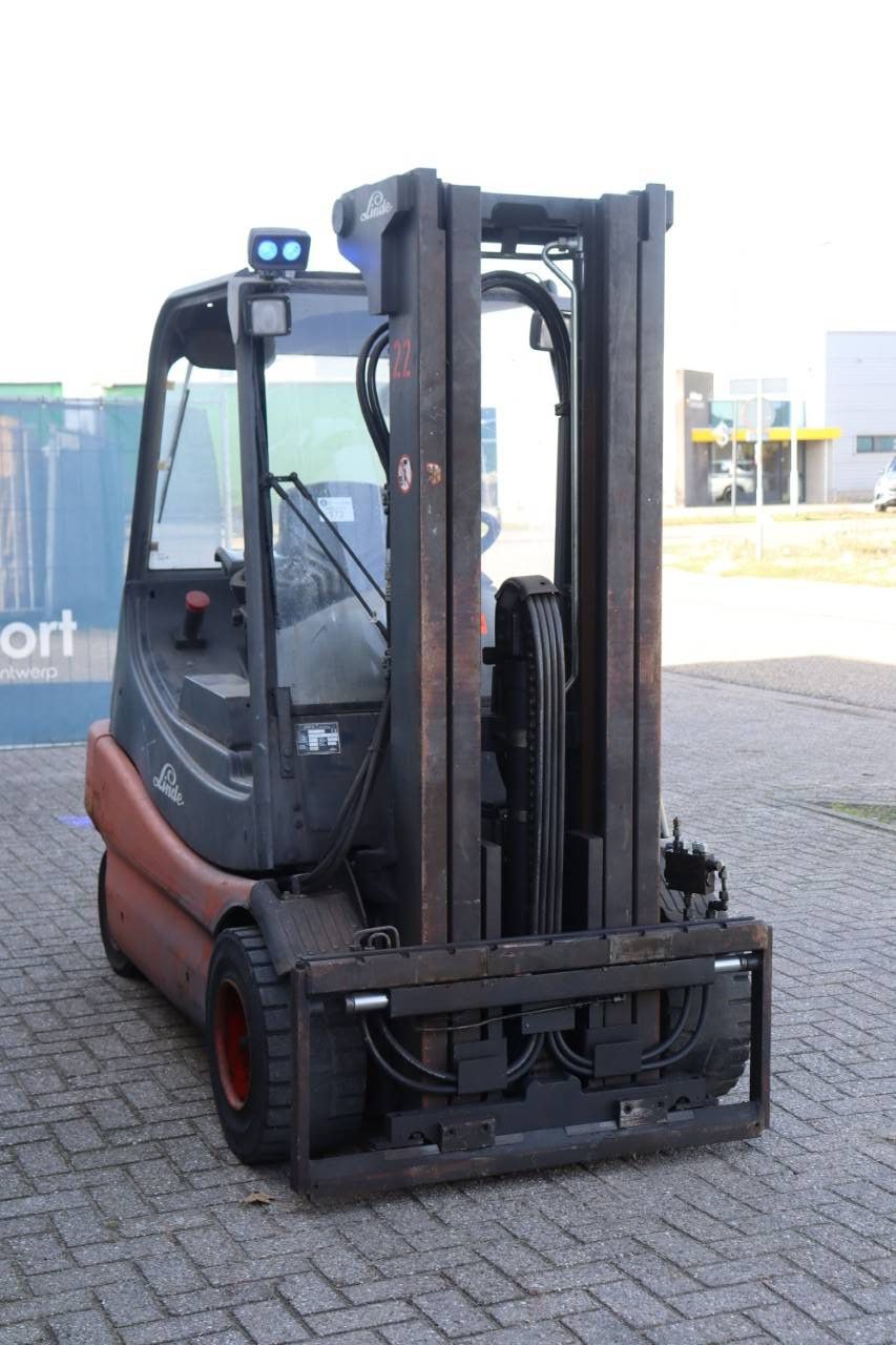 Forklift Linde E30-02 Electric 3000kg 2003