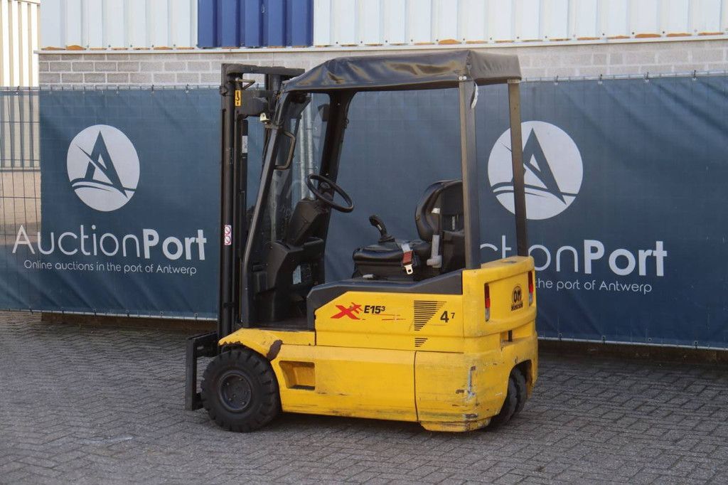 Gabelstapler OM Pimespo XE15 3 Elektro 1500kg 4,47m 2007