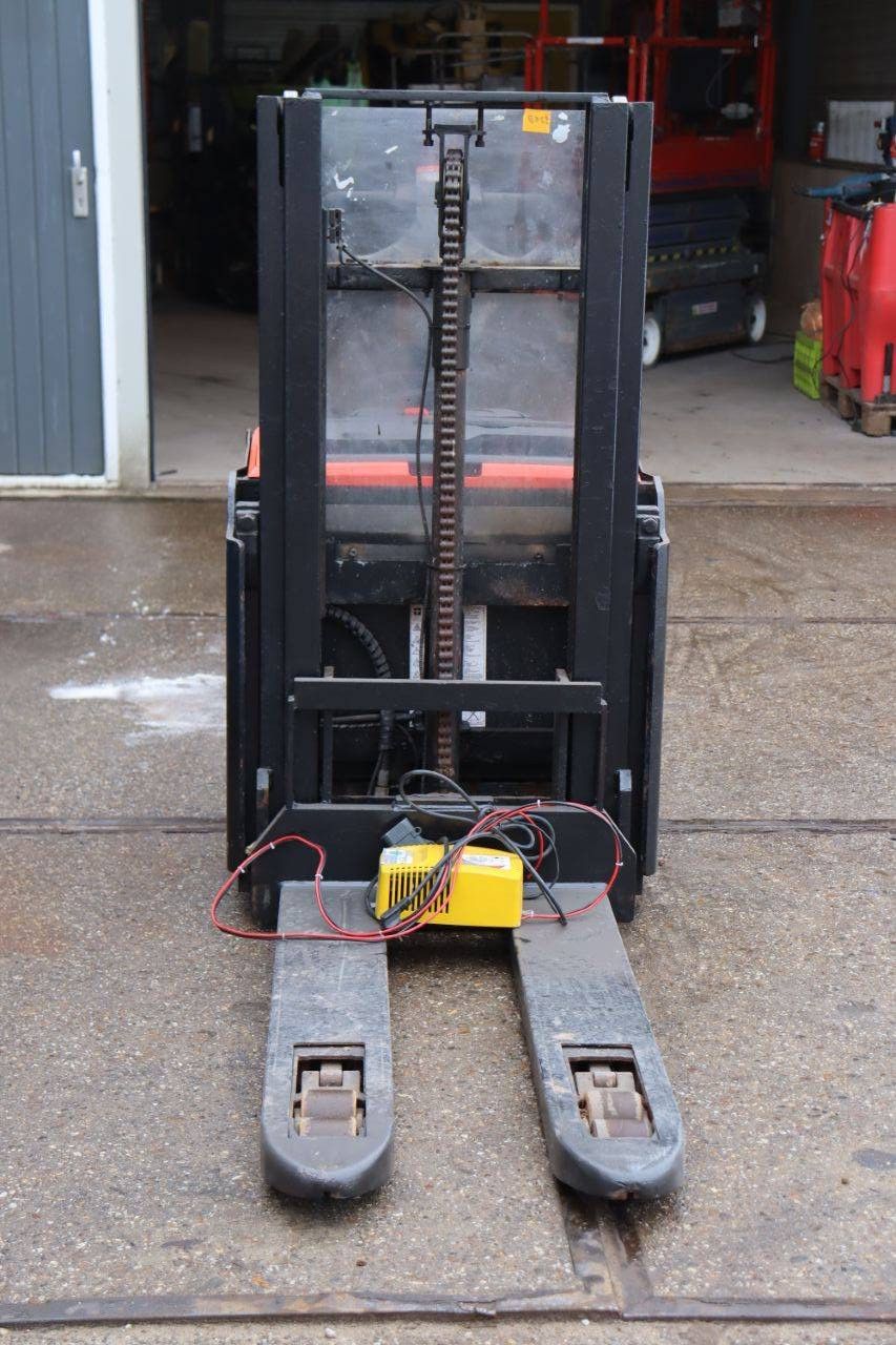 Stapelaar BT SWE200D Elektrisch 2000kg 2016