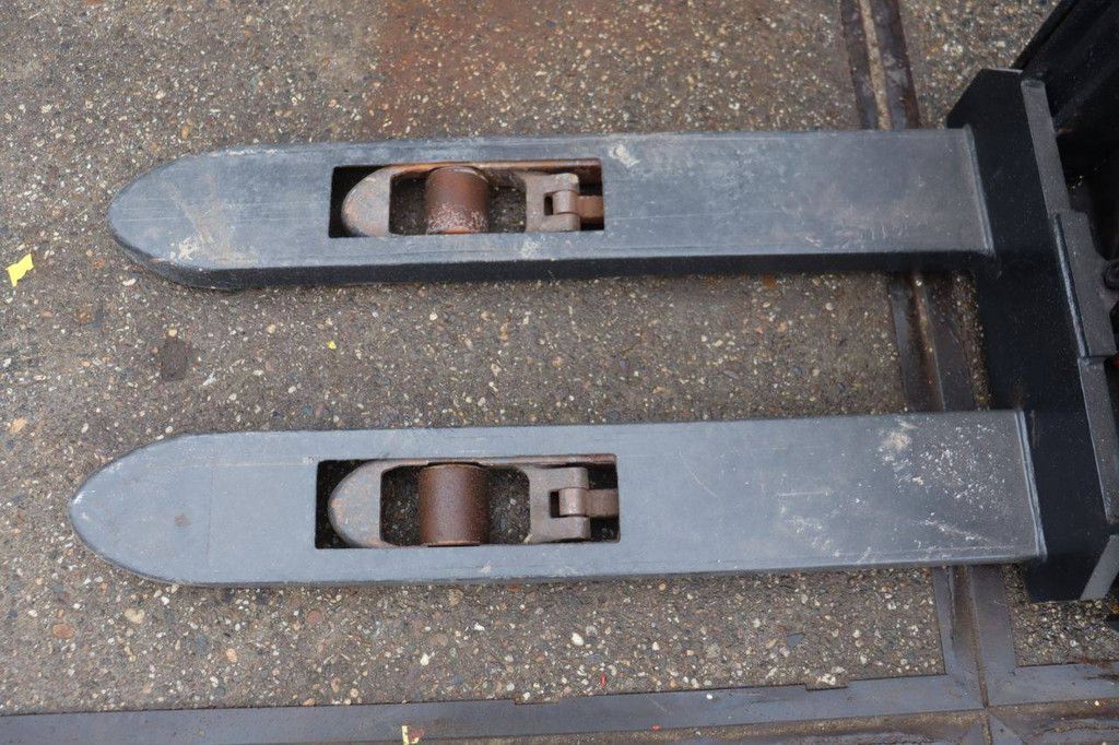 Stapler BT SWE140L Elektro 1400kg 2016