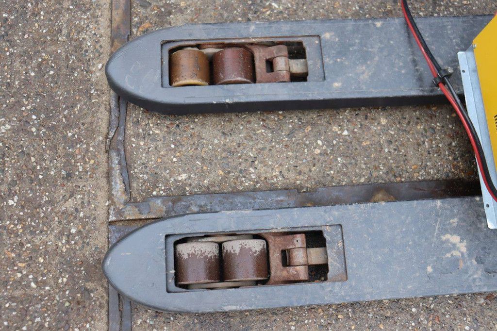 Stapler BT SWE200D Elektro 2000kg 2015