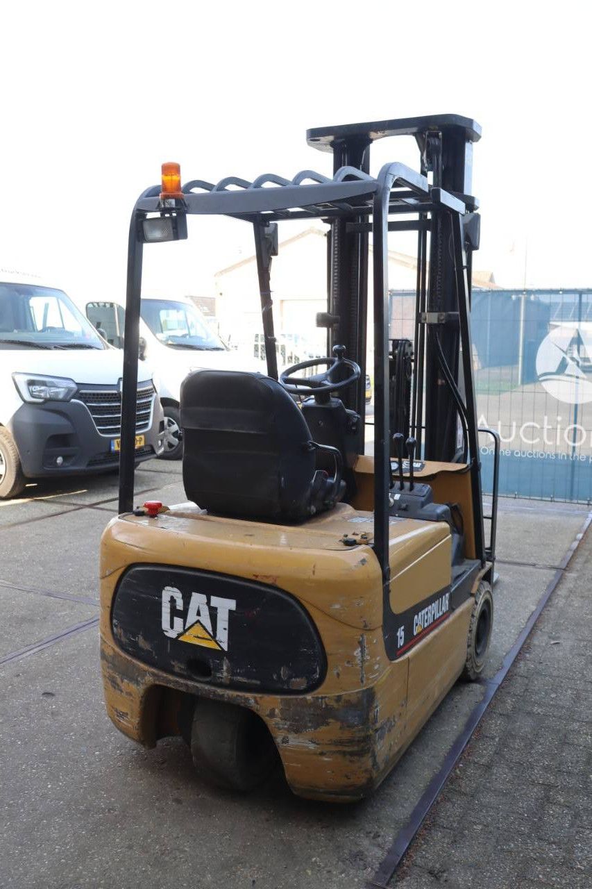Gabelstapler Caterpillar EP15KRT Elektro 1500 kg 5,5 m 2004