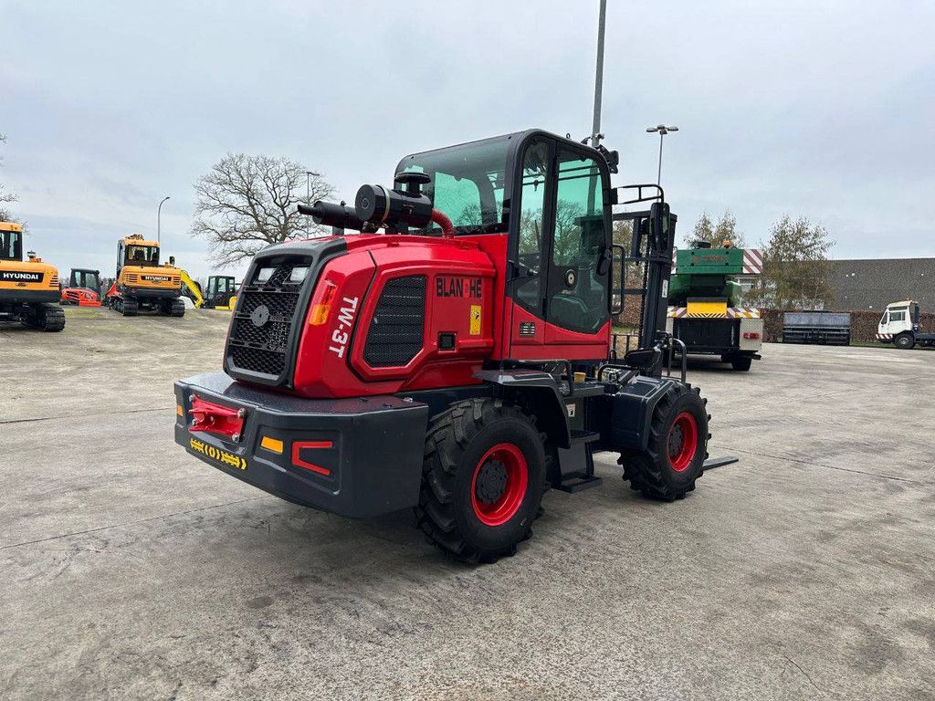 Rough Terrain Forklift Blanche TW-3T Diesel 3000kg 3m 2025 New