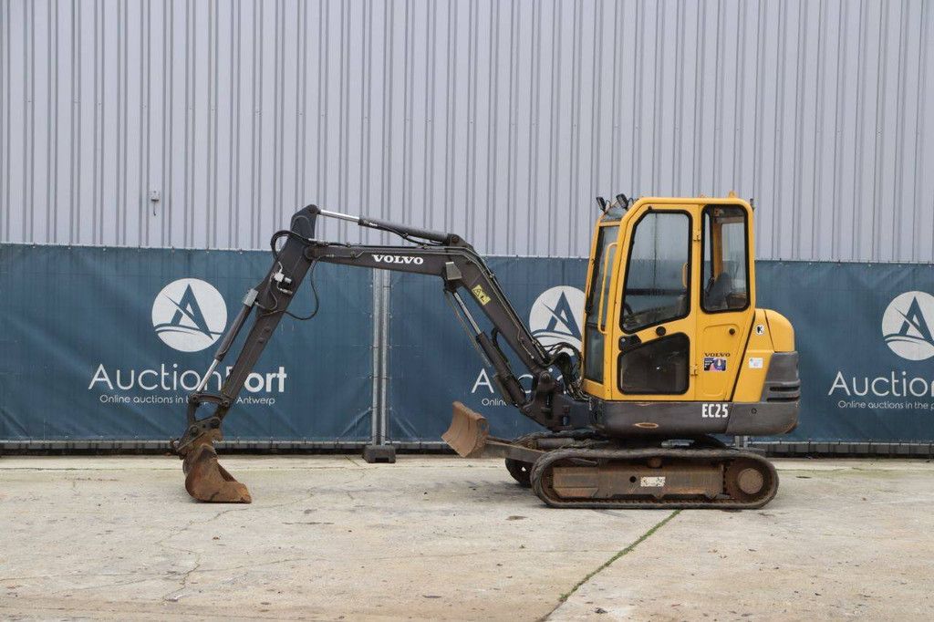 Crawler excavator Volvo EC25 Diesel 17.1kW 2007