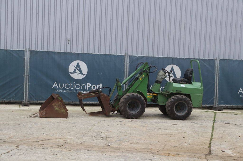 Kniklader Striegel 190 DYA Diesel 37pk 2005