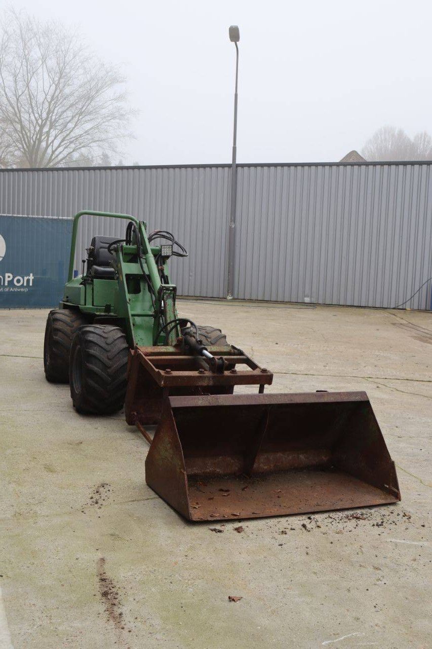 Kniklader Striegel 190 DYA Diesel 37pk 2005