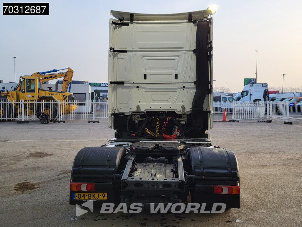 Mercedes Actros Actros 1842 4X2 GigaSpace NL Mega 2xTanks Standklima