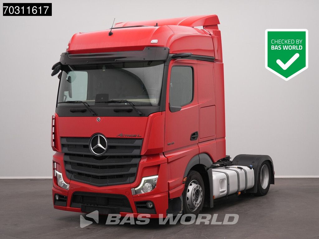 Mercedes Actros 1842 4X2 BigSpace Mega 2x Tanks Euro 6