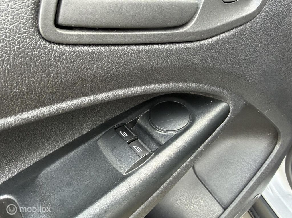 Ford Transit Connect 1.0 Ecoboost 5-2018 84.000 km 1e eig