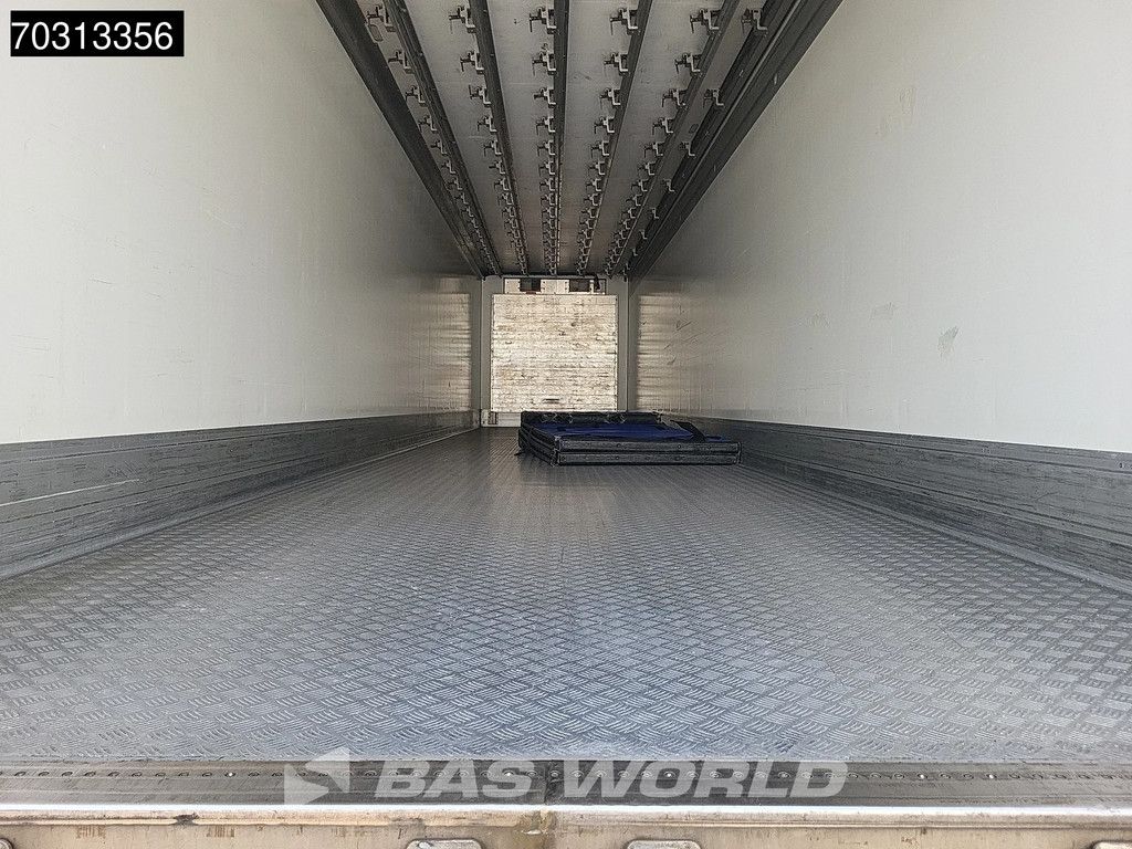 Schmitz SCB*S3B 3 Achsen Meat Fleisch Doppelverdampfer