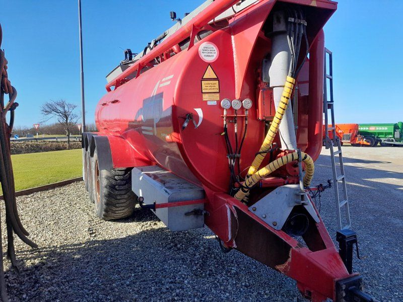 AP 25M3 TÅRN OG LIFT