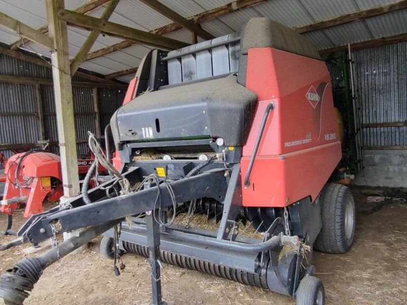 Kuhn Presse à balles rondes VB2160