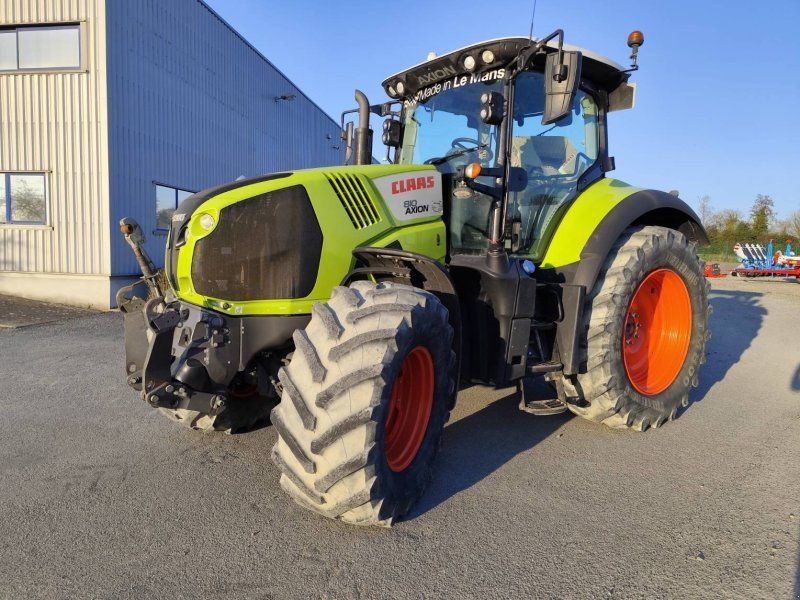 Claas AXION 810