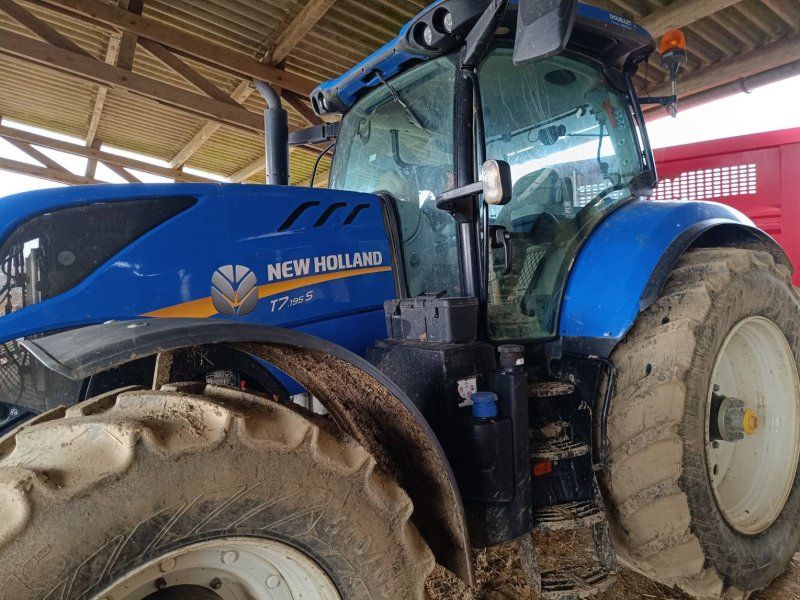 New Holland T7 195S