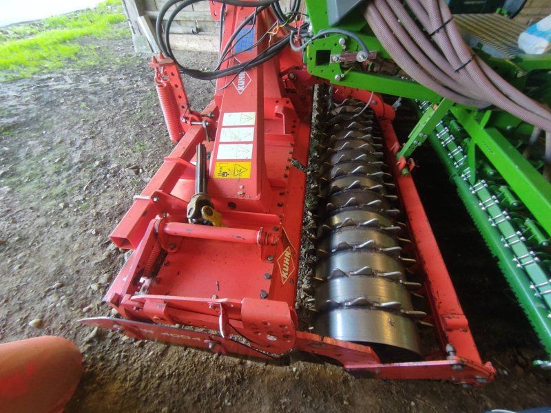 Kuhn HR 4004
