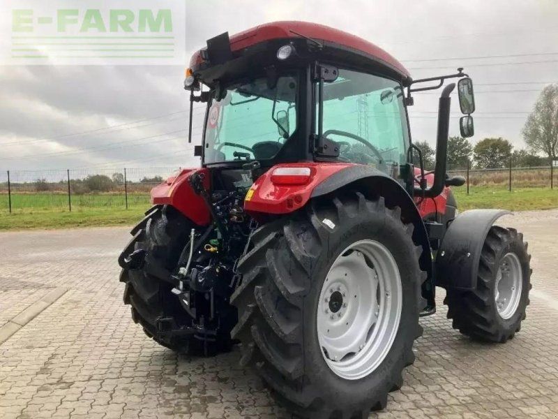 Case IH farmall 100a