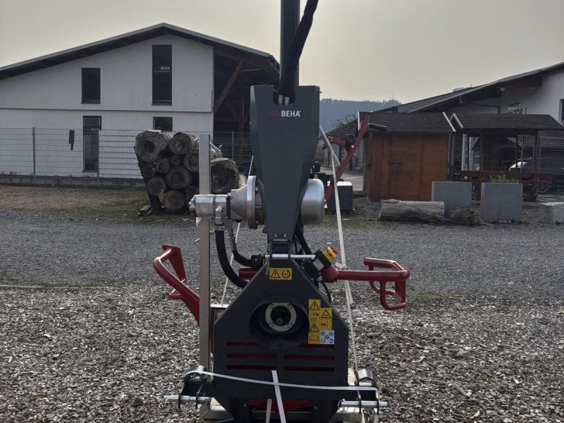 BEHA Ausstellungsmaschine  BHR16Z+EL mit 16 Tonnen Spaltkr