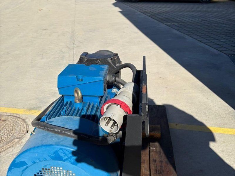 FELM F2-200L-4 Elektromotor mit Zapfwellenantrie