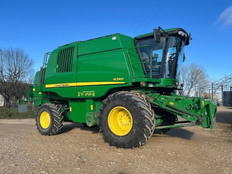 John Deere W540