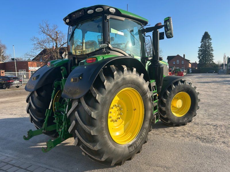 John Deere 6250R