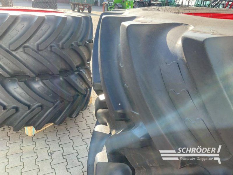 Fendt VF 650/60 R34 + VF 710/75 R42 BKT