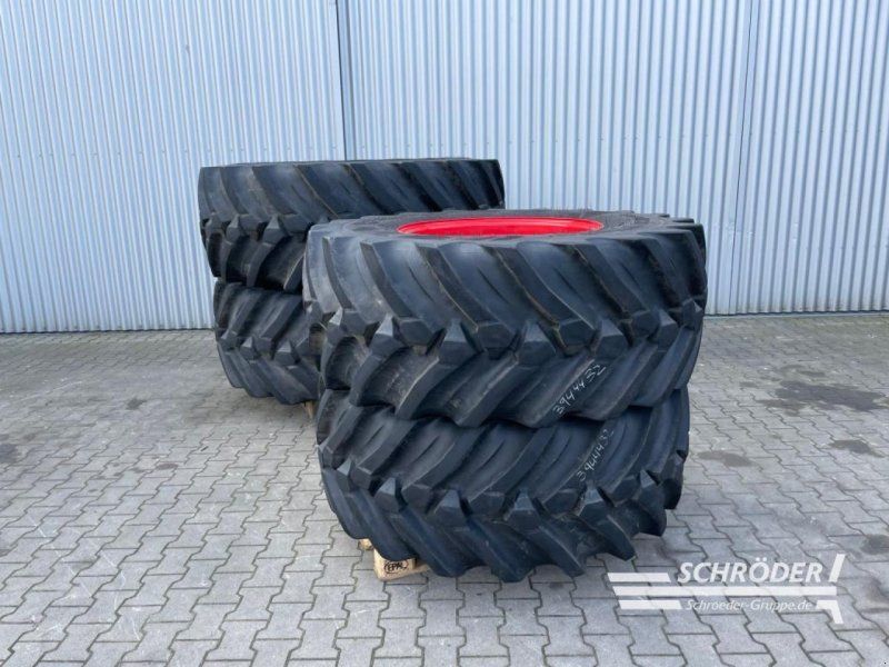 Fendt 2XVF600/700R30 + 2XVF710/70R42 NOKIAN