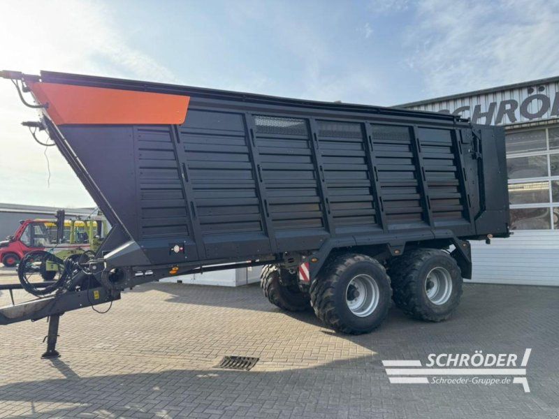 Claas CARGOS 750 + LADERAUMABDECKUNG