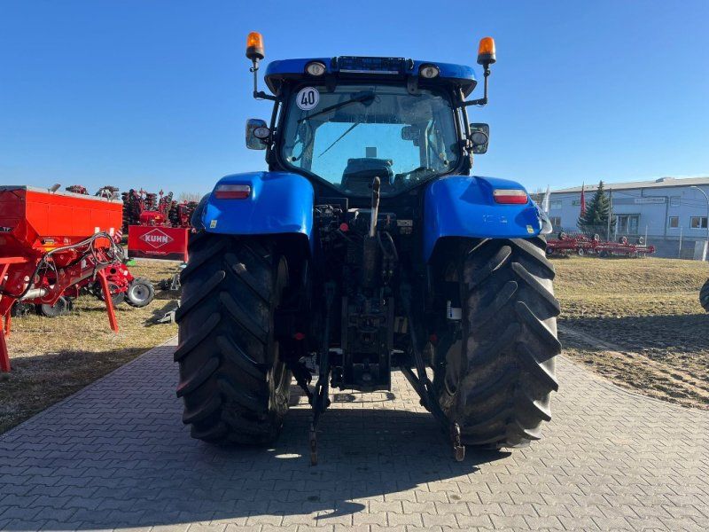 New Holland T7 210