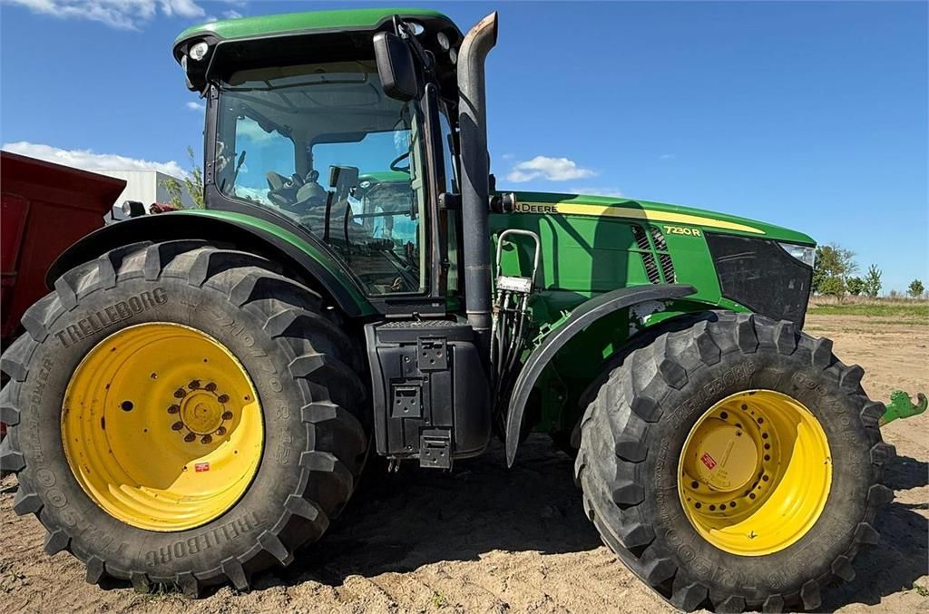 John Deere 7230R