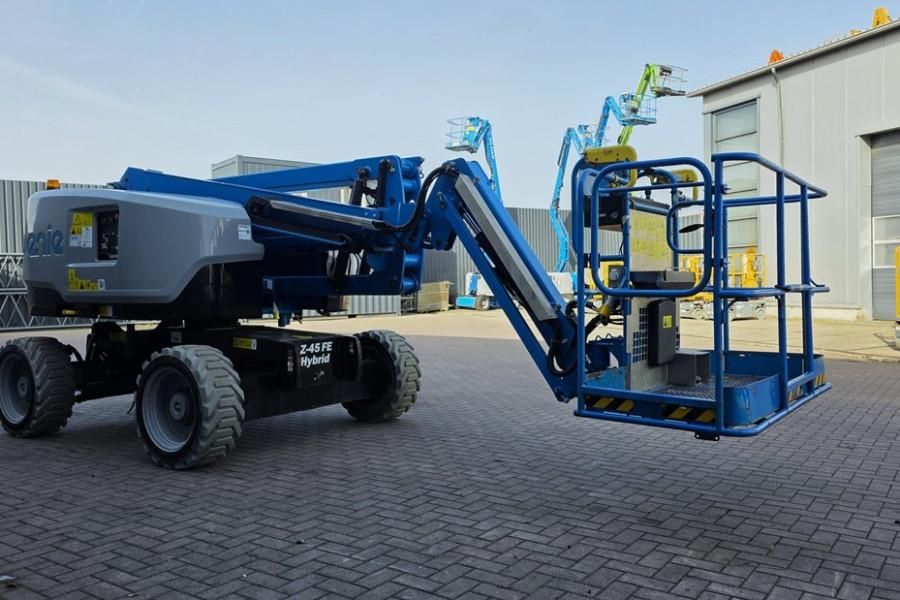Genie Z45FE/DC HYBRID Hybrid, 4x4 Drive, 16m Working Hei