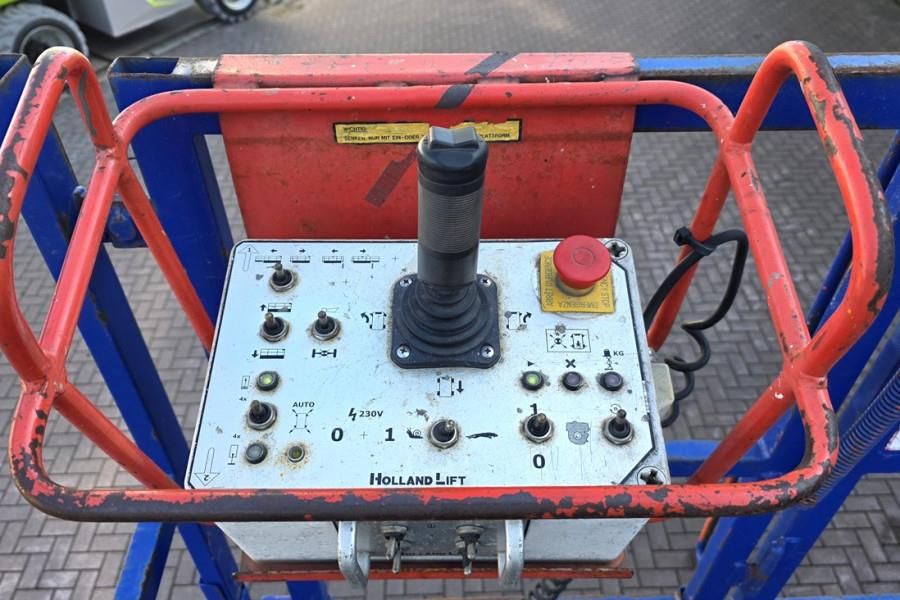 Holland Lift COMBISTAR B-195DL25-4WD/P/N Diesel, 4x4 Drive, 21.