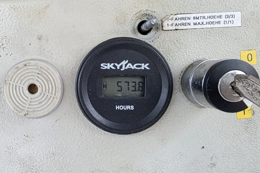 Holland Lift COMBISTAR B-195DL25-4WD/P/N Diesel, 4x4 Drive, 21.