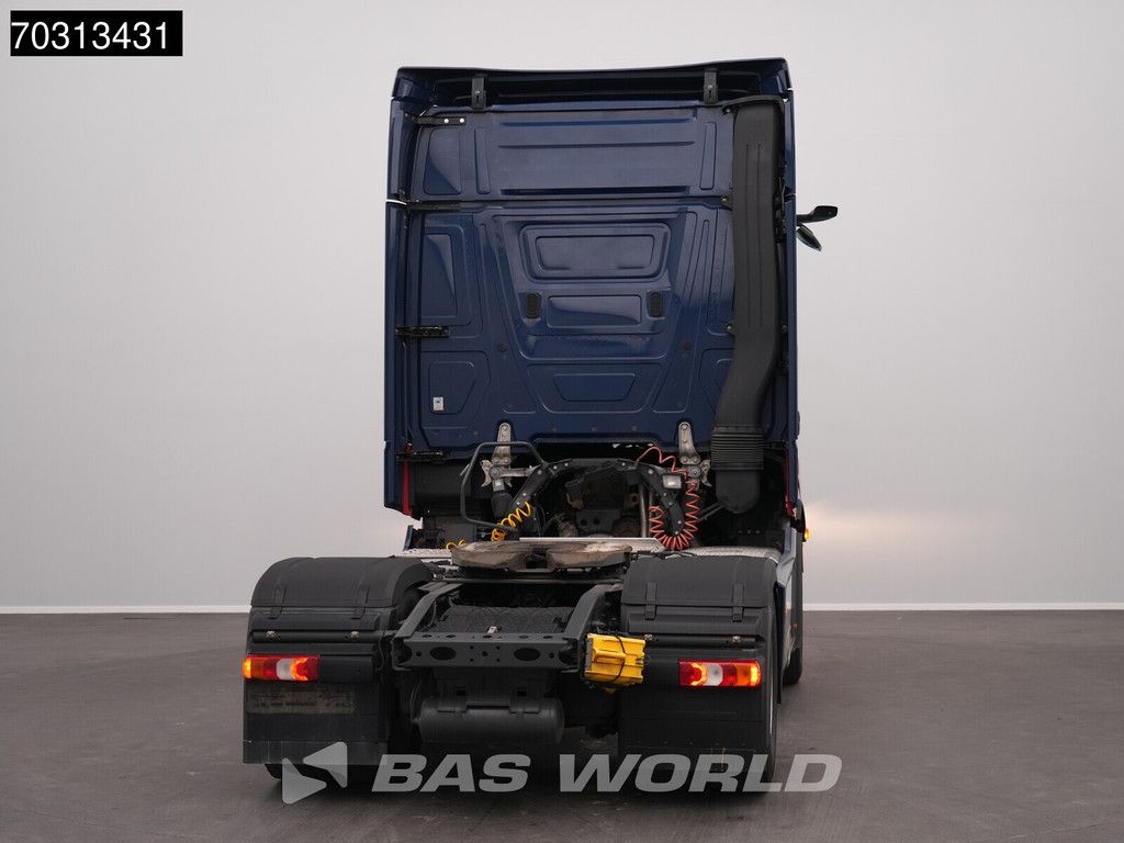 Mercedes Actros 1846 4X2 Bigspace Retarder Mirrorcam Navi