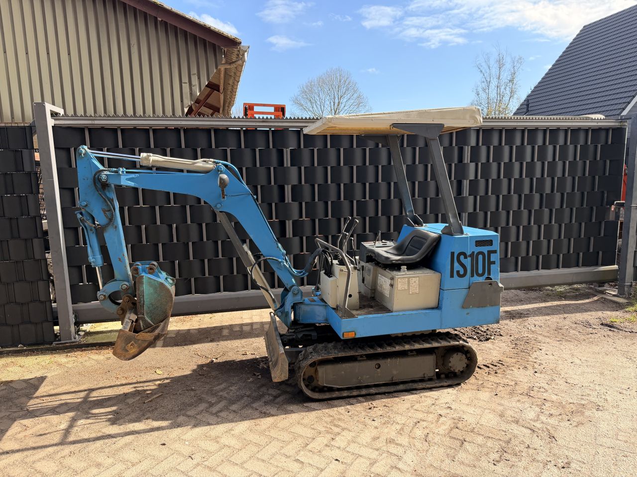 Ihi graafmachine eerste eigenaar kubota hitachi yanmar bobcat