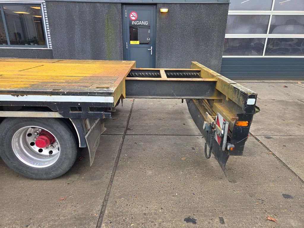 Floor 3 as uitschuiver,APK, liftas ,oprijvoorbereiding