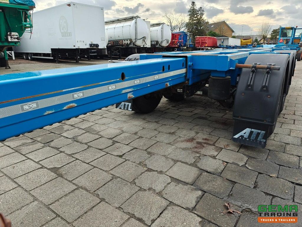 Pacton TXC343 3-achsiger Valx - Multi - Scheibenbremsen - Liftachse - 3-fach ausziehbar - 5295 kg - 70 % Reifenprofil