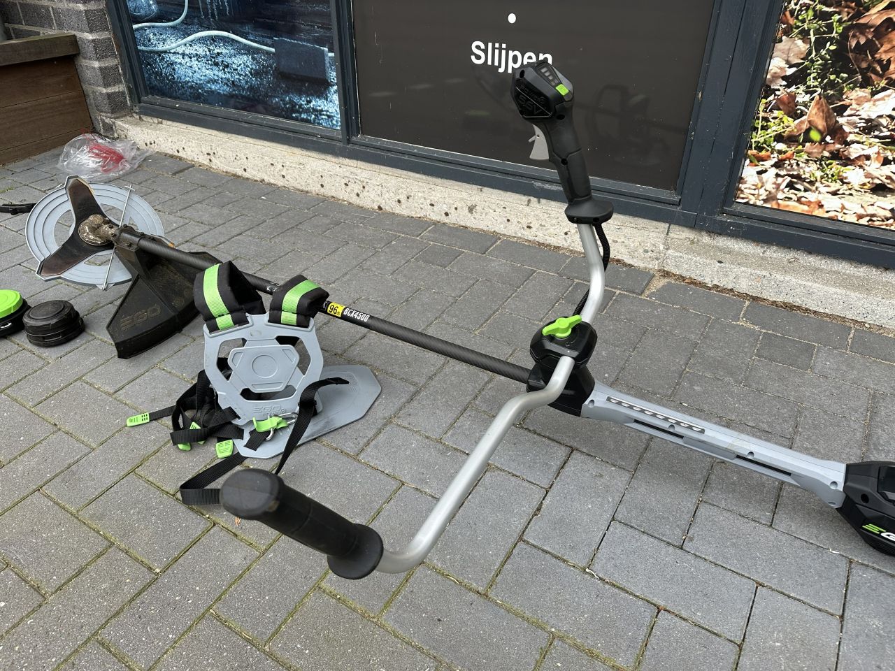 Ego accu bosmaaier BCX4500 Compleet incl accu's en lader