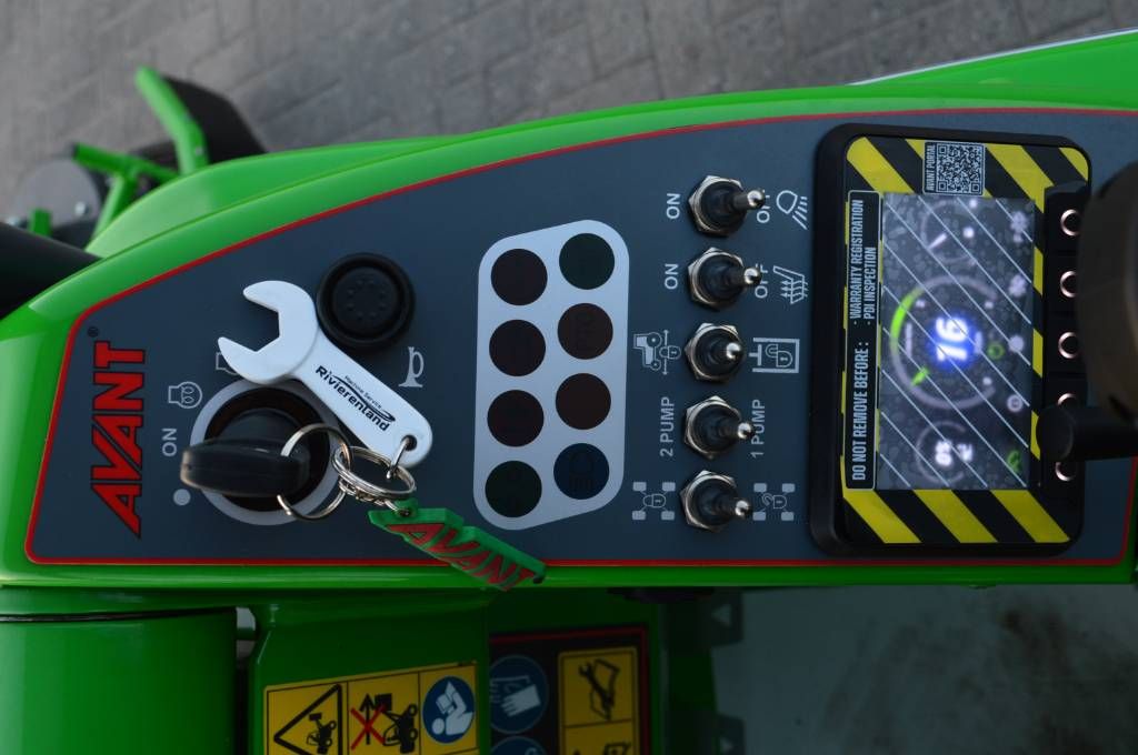 Avant 755i TDL Kniklader/Shovel