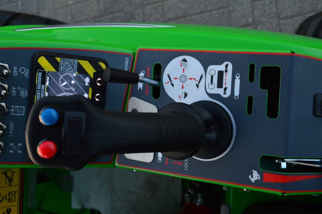 Avant 755i TDL Kniklader/Shovel