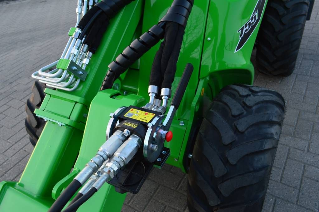 Avant 755i TDL Kniklader/Shovel