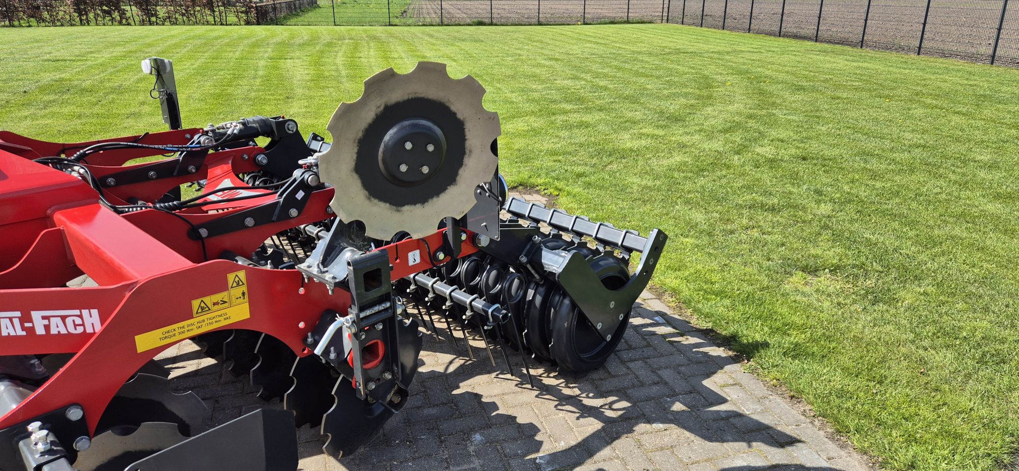 Metal-fach U740 3m Schijveneg, Uitstekende bewerking, Demo!