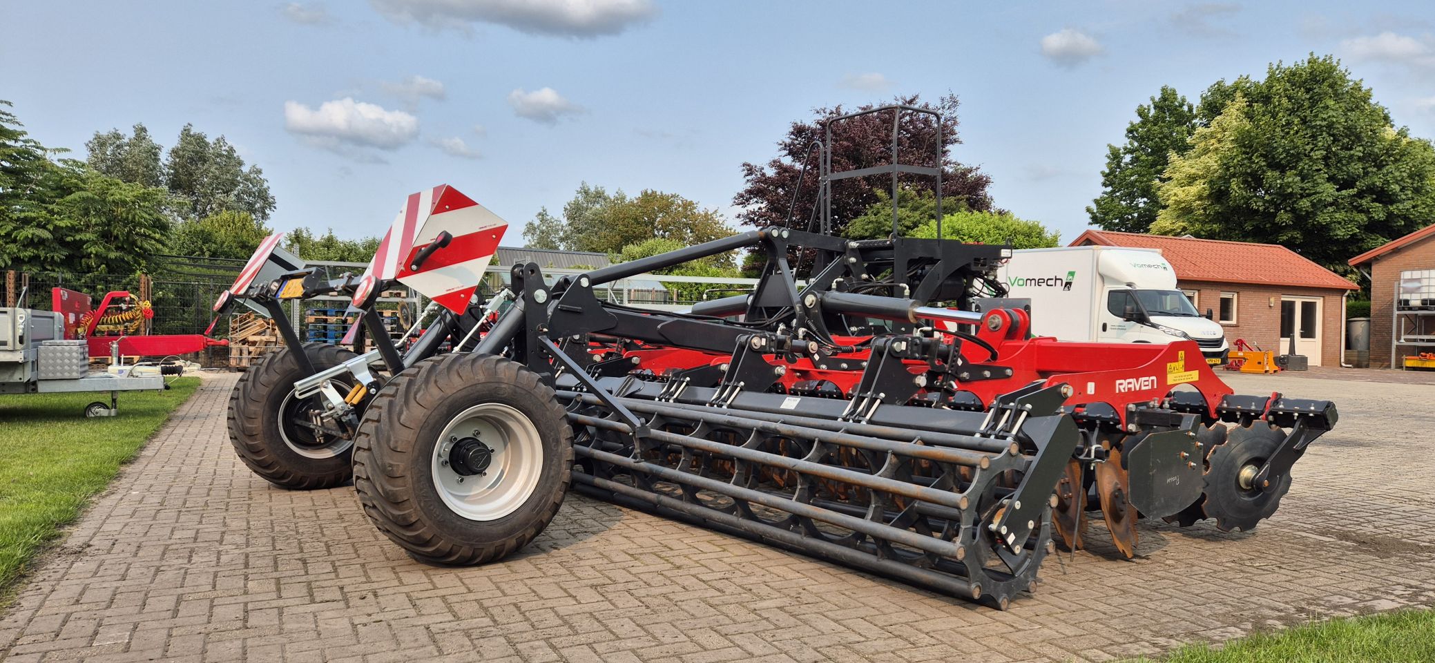 Metal-fach U710 6m Schijveneg, Demo, slechts 20ha gedaan!