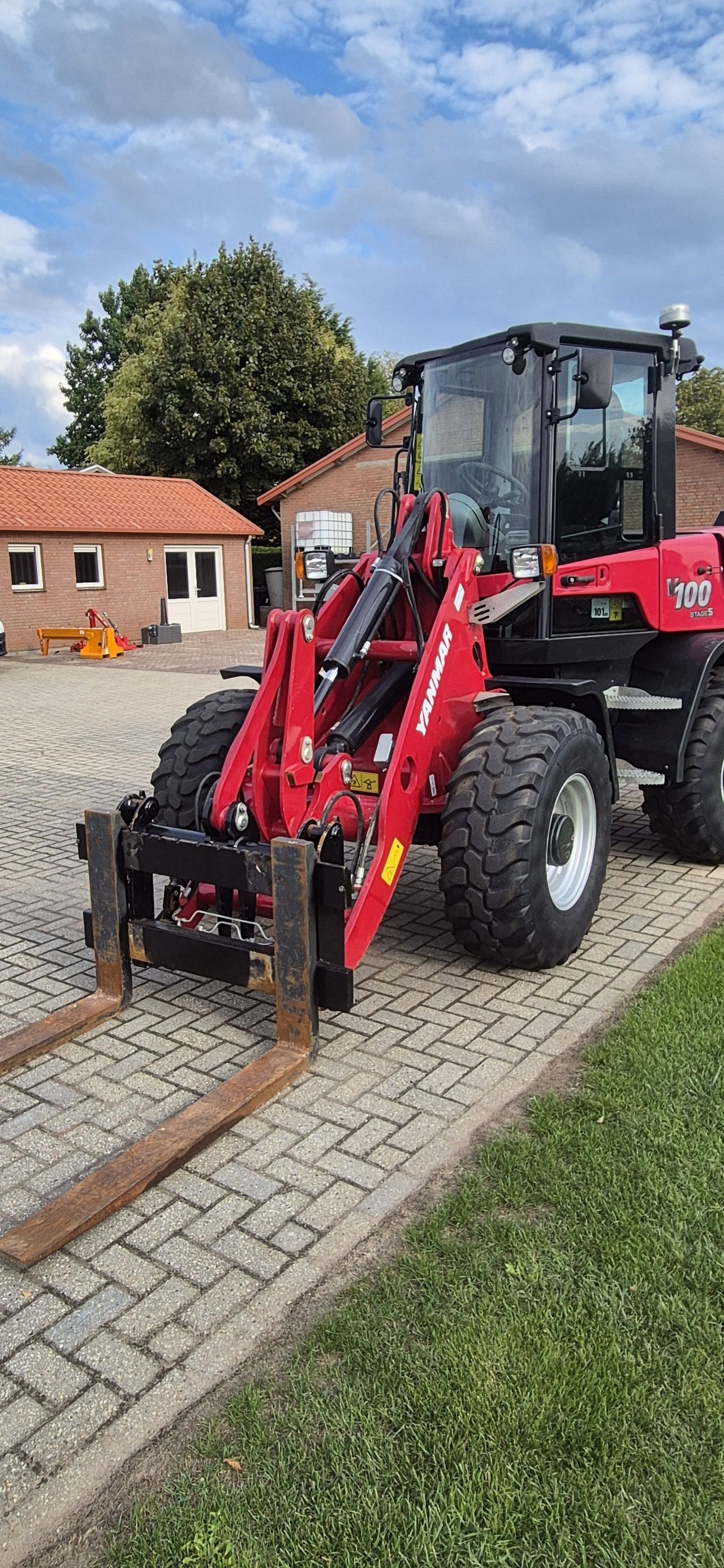 Yanmar V100, Jong gebruikt, Zeer compleet!