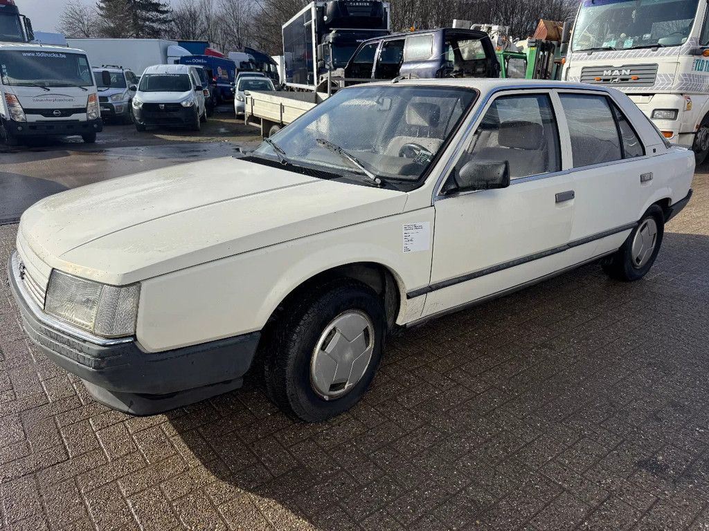 Renault 25 **YOUNGTIMER-FRENCH CAR**