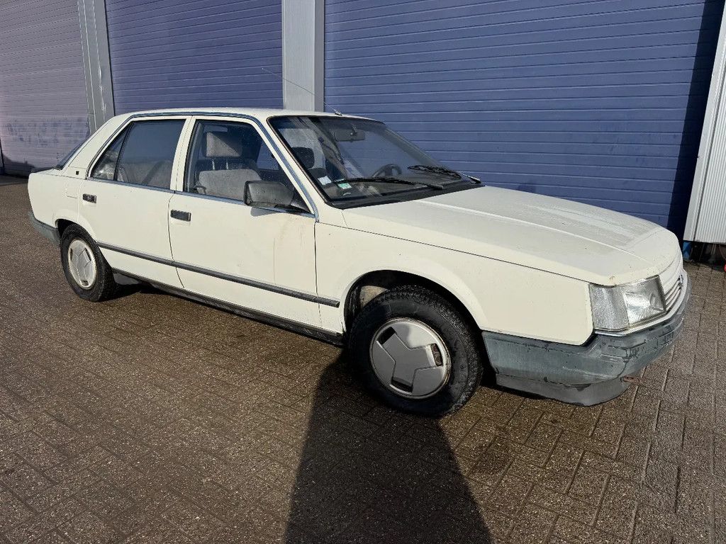 Renault 25 **YOUNGTIMER-FRENCH CAR**