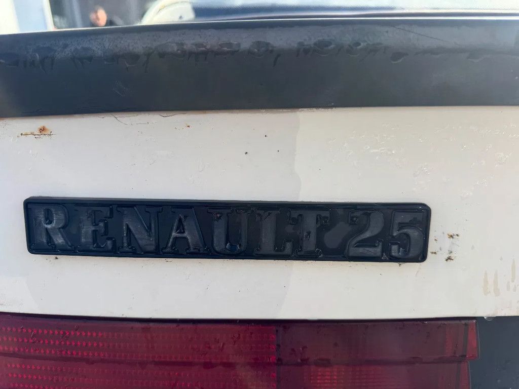 Renault 25 **YOUNGTIMER-FRENCH CAR**