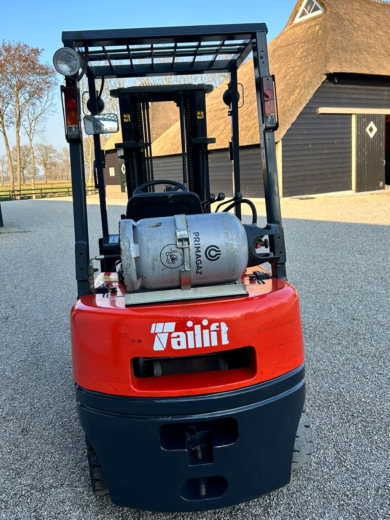 TE KOOP: zeer nette TAILIFT 1.8 heftruck